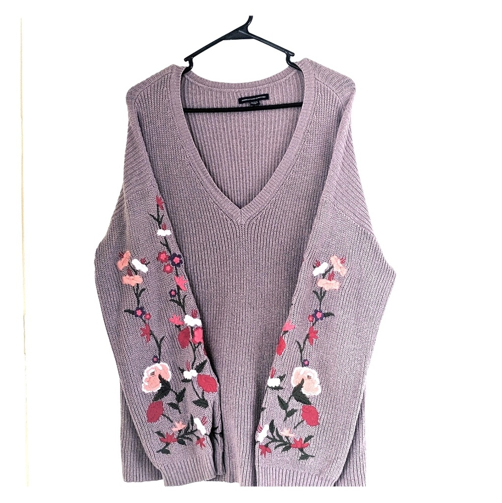 American Eagle embroidered sweater